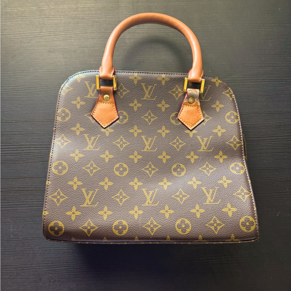 FAUX Louis Vuitton bag